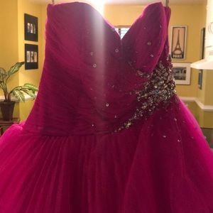 ❗️PRICE DROP❗️Fuchsia party dress!